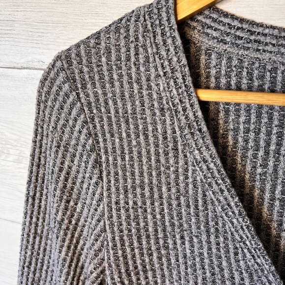 BP Top Womens Size Small Gray Nordstroms Button Down Waffle Knit V Neck Academia - Picture 9 of 15